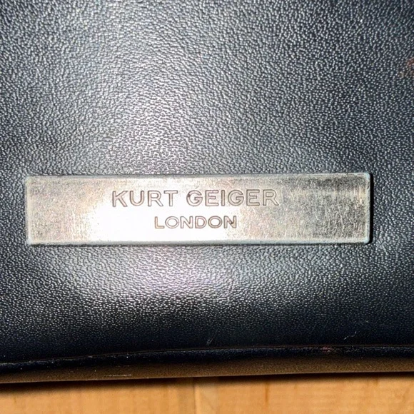 Kurt Geiger London Mini Kensington Quilted Shoulder Crossbody Bag - Picture 3 of 7